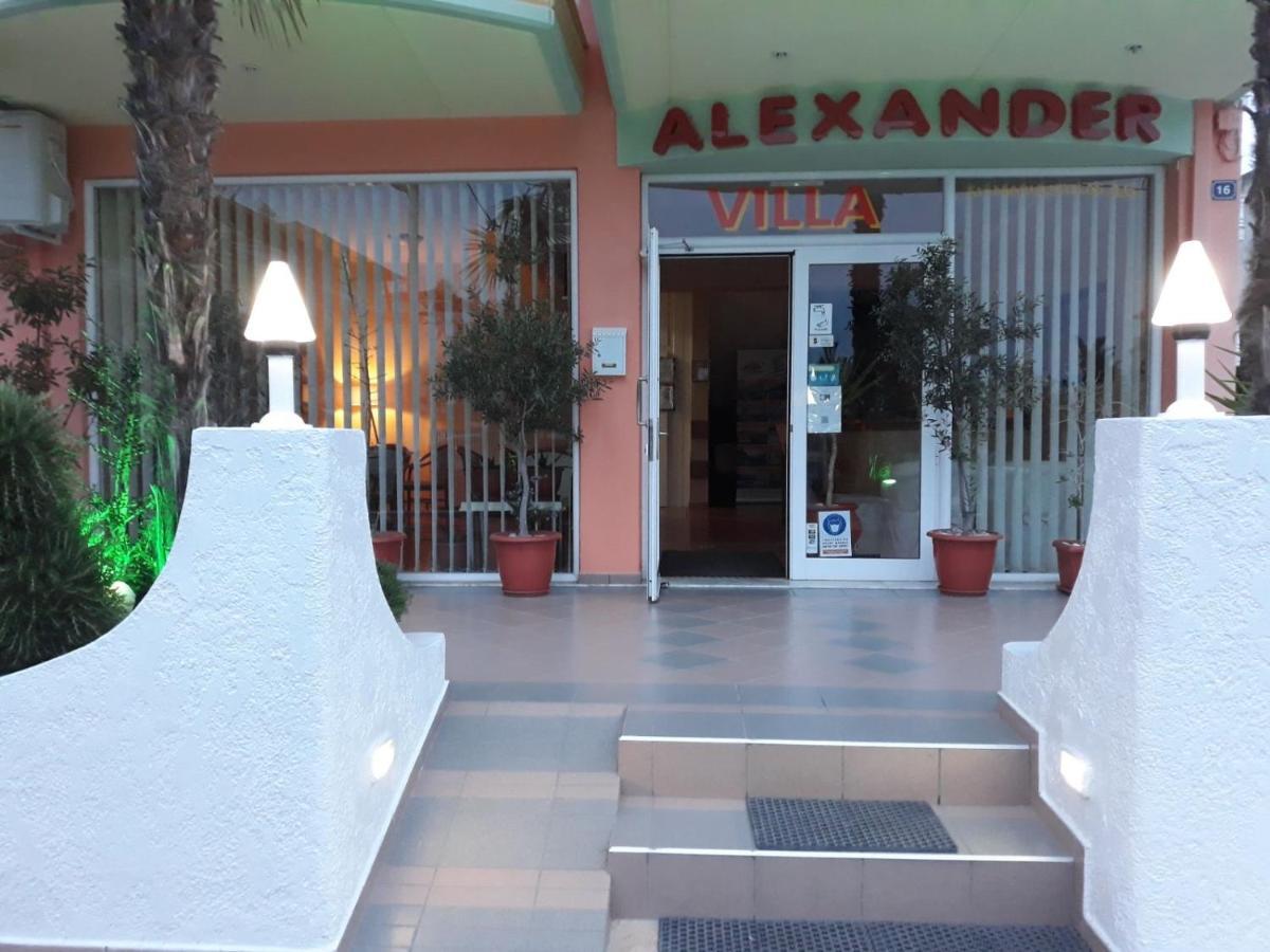 Villa Alexander Paralía エクステリア 写真